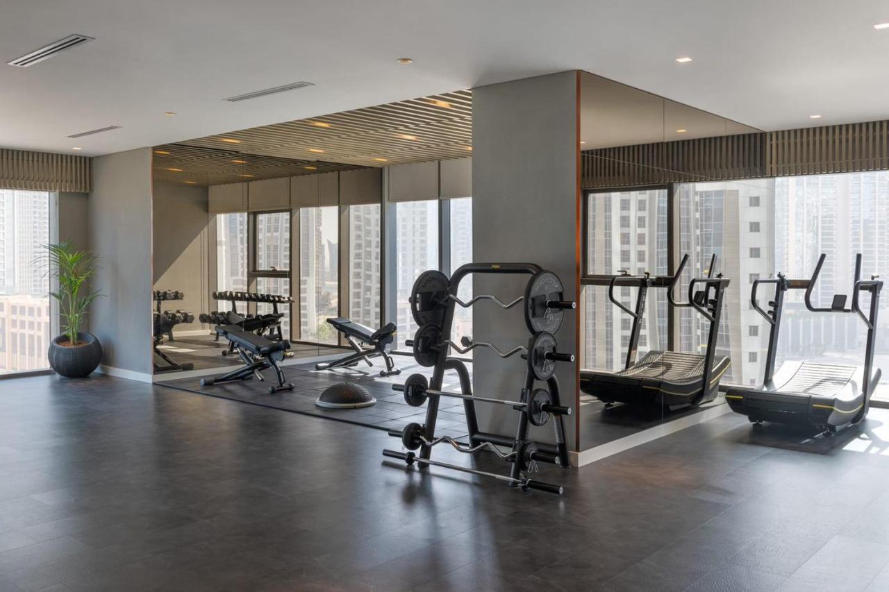 Paramount Hotel Midtown Dubaï Extérieur photo The gym at the 1018