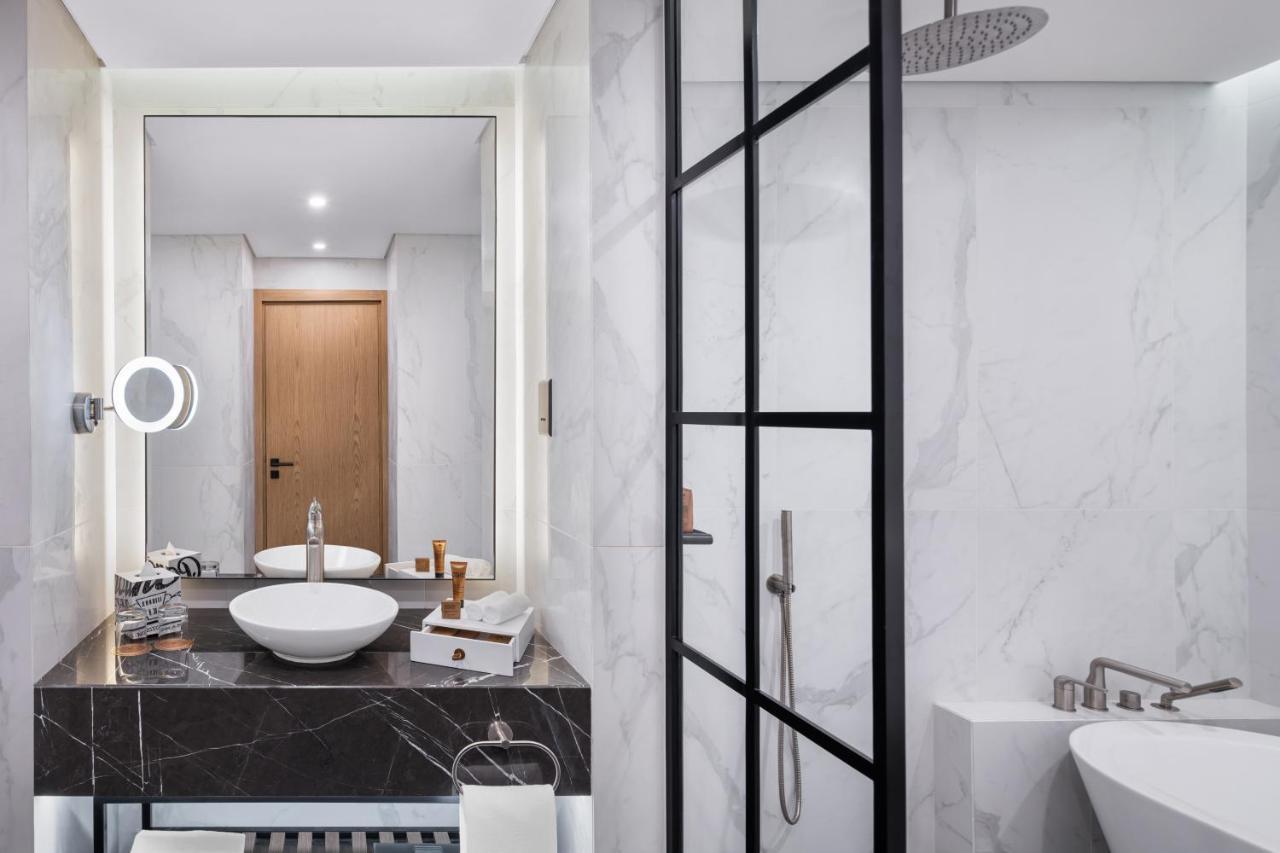 Paramount Hotel Midtown Dubaï Extérieur photo Bathroom